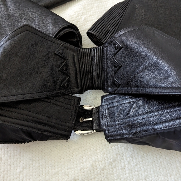 Harley Davidson Woman's Medium Leather Chaps - Picture 13 of 14